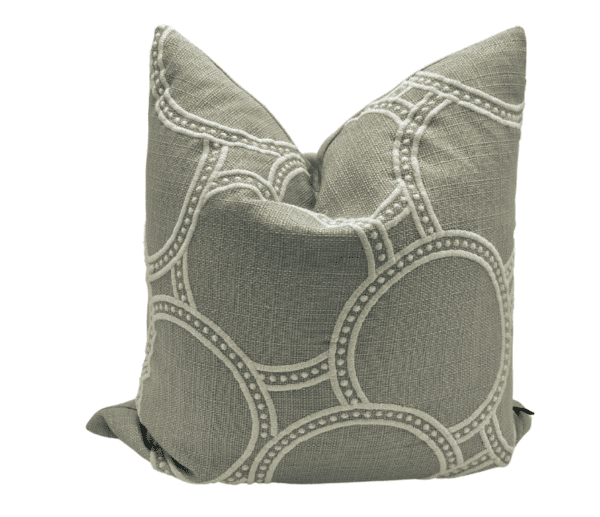 AC264 - Ivory Circle Pattern Cushion